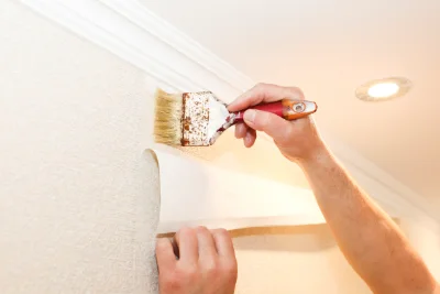 Pose de papier peint au Fœil — revêtements muraux et toiles de verre